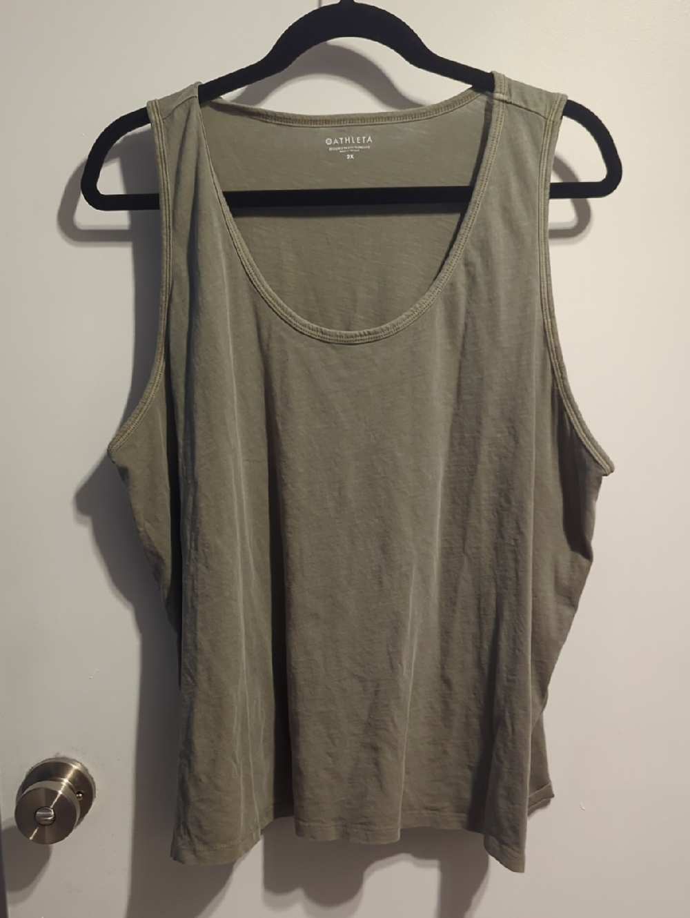 Athleta Olive Scoop Neck Relaxed Tank Top